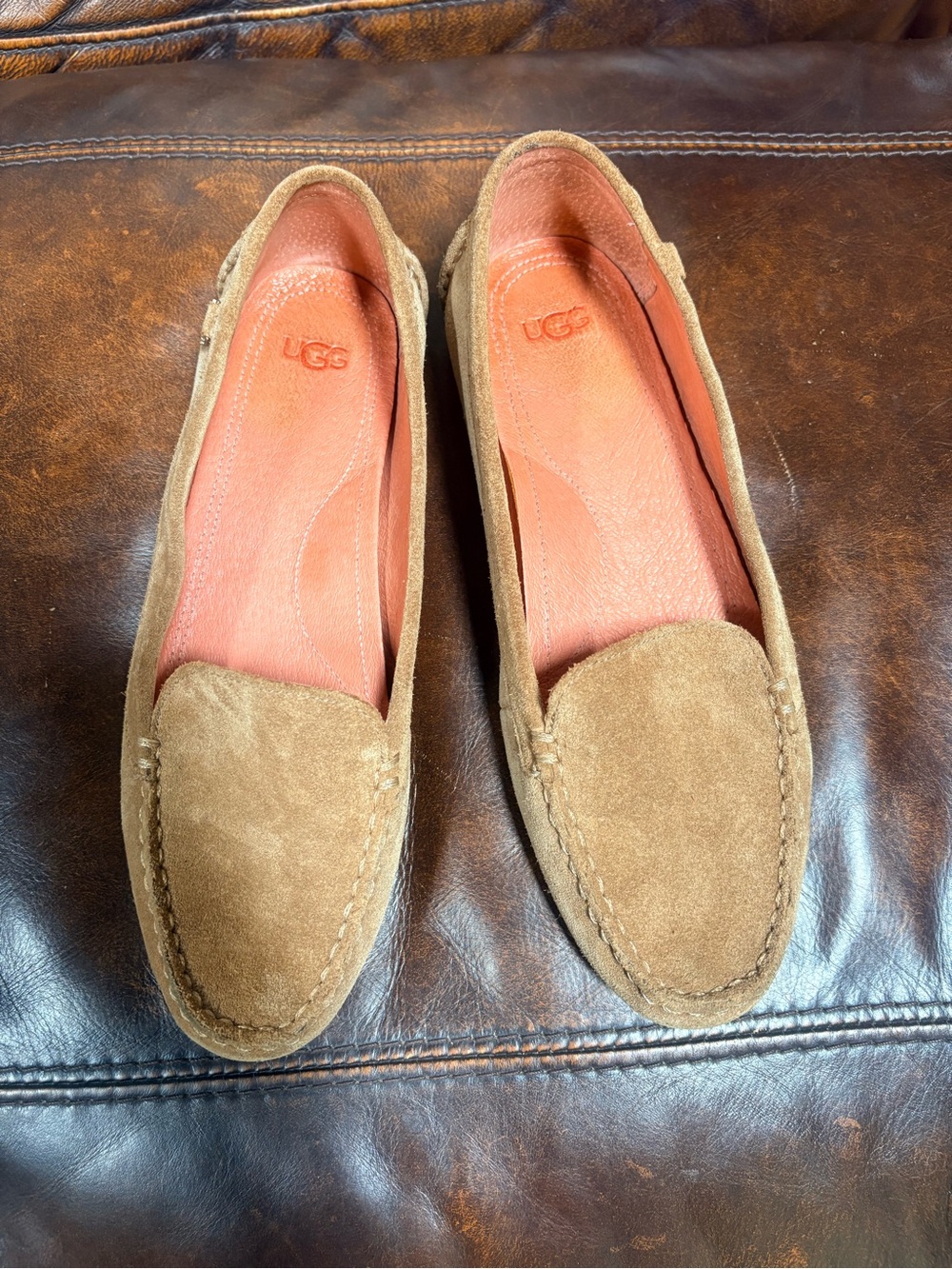 UGG Suede Moccasin/Loafers.